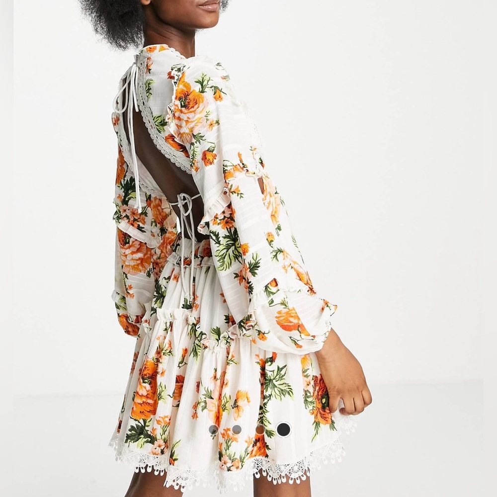 ASOS DESIGN lace insert tiered mini dress with trim in floral print - Picture 2 of 6